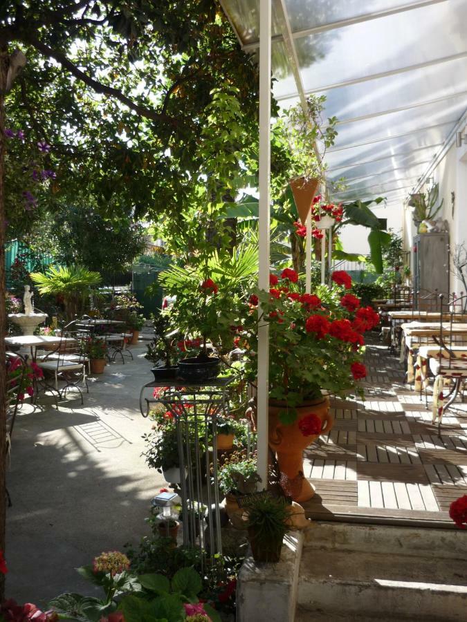 Logis Hotel Villa Victorine Nice Buitenkant foto